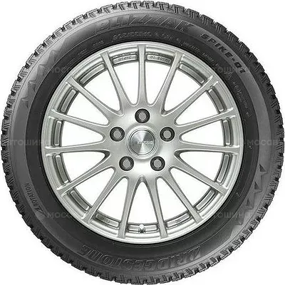 Bridgestone Blizzak Spike-01 225/45 R18 91T