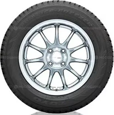 Toyo Observe Ice-Freezer 275/35 R20 102T